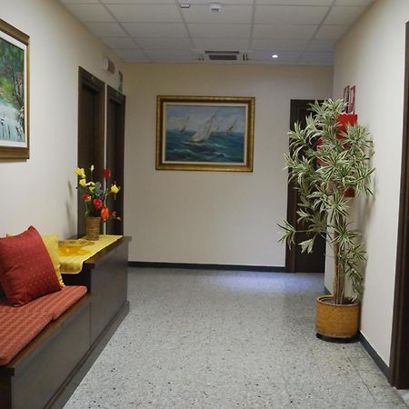 Hotel Galleano Laigueglia Buitenkant foto