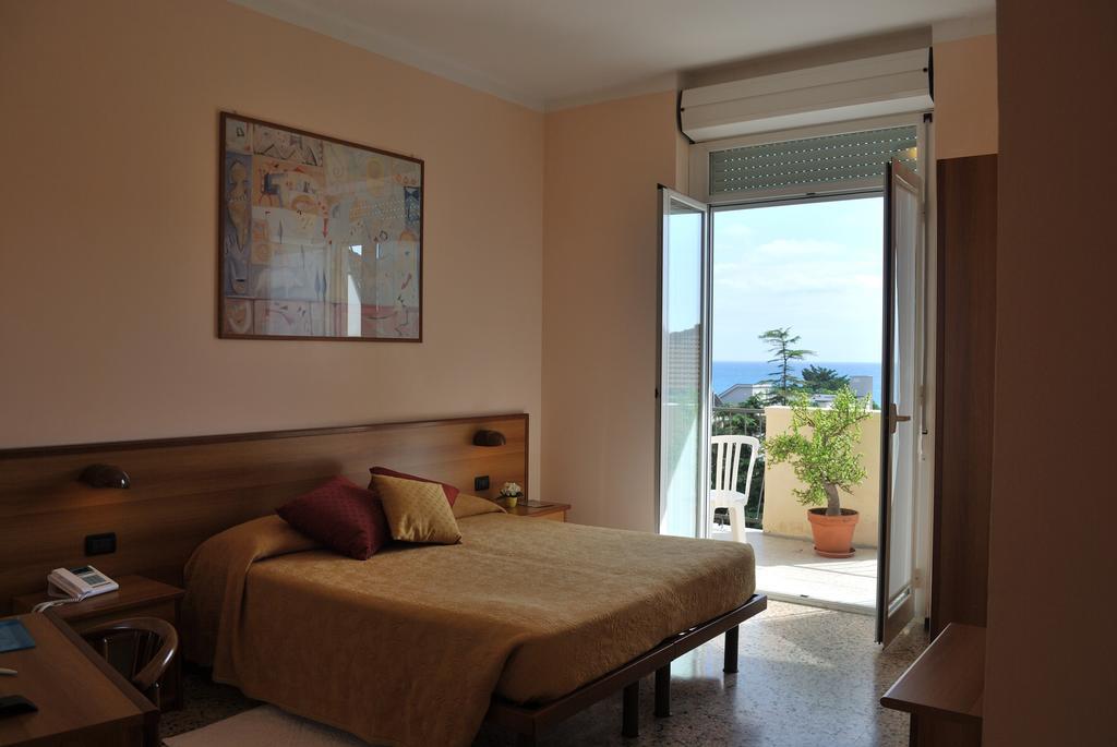 Hotel Galleano Laigueglia Kamer foto