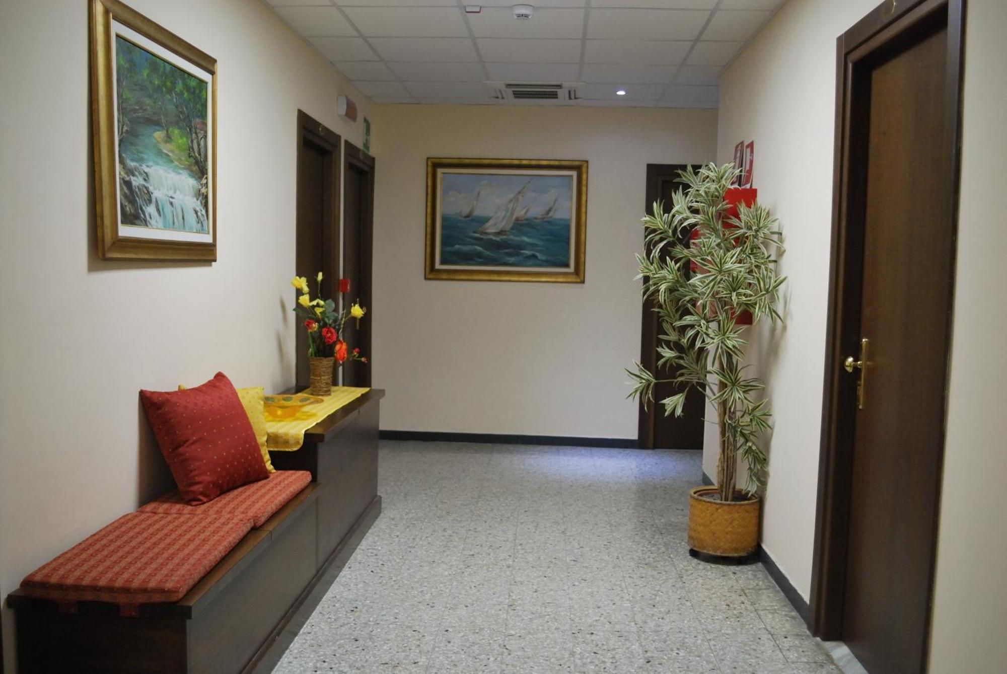 Hotel Galleano Laigueglia Buitenkant foto